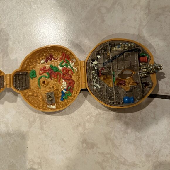 Mighty Max Snake Playset Palace of Poison Doom 1992 Bluebird Toys - Picture 4 of 4